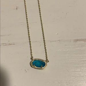 Kendra Scott necklace